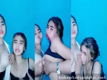 ABG Lesbi Adu Toket Gede Saling Jilat Memek Sampe Muncrat