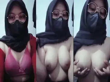Hijab Cantik Suara Nyaring Ganas Genjot Terus WOT Lumer HD